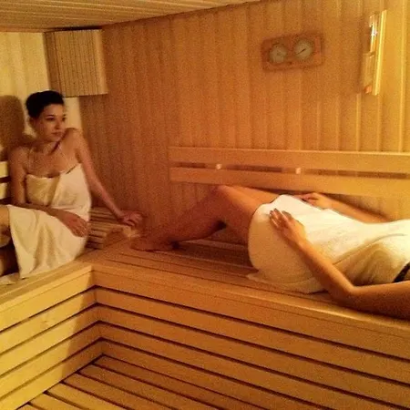 Temple Miletos Hotell 2*