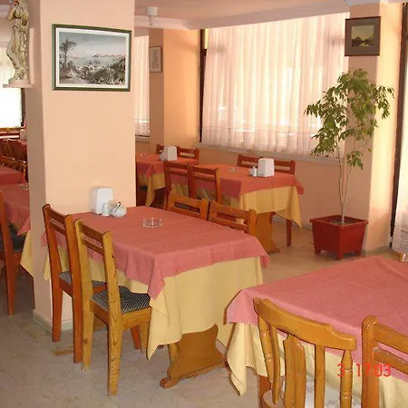 Hotell Temple Miletos 2*