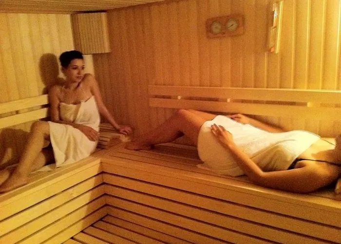 Temple Miletos Hotel 2*