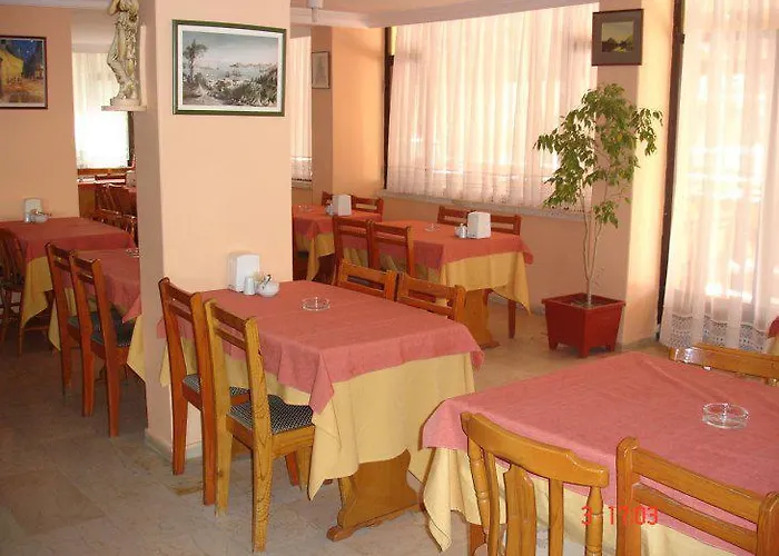 Hotel Temple Miletos 2*